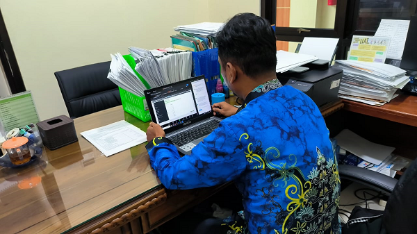 22 Zoom Tukin kekurangan