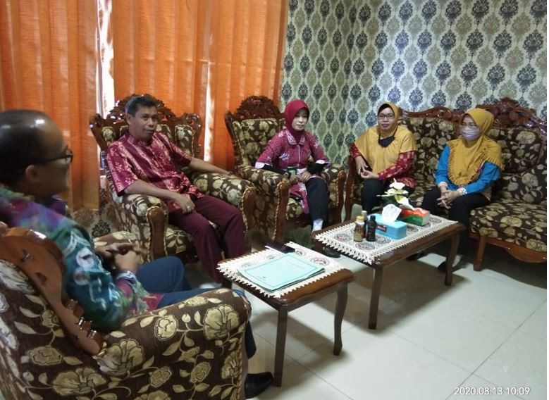 rapat persiapan hut
