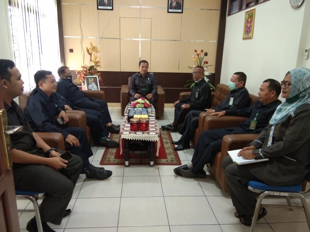 rapat terbatas